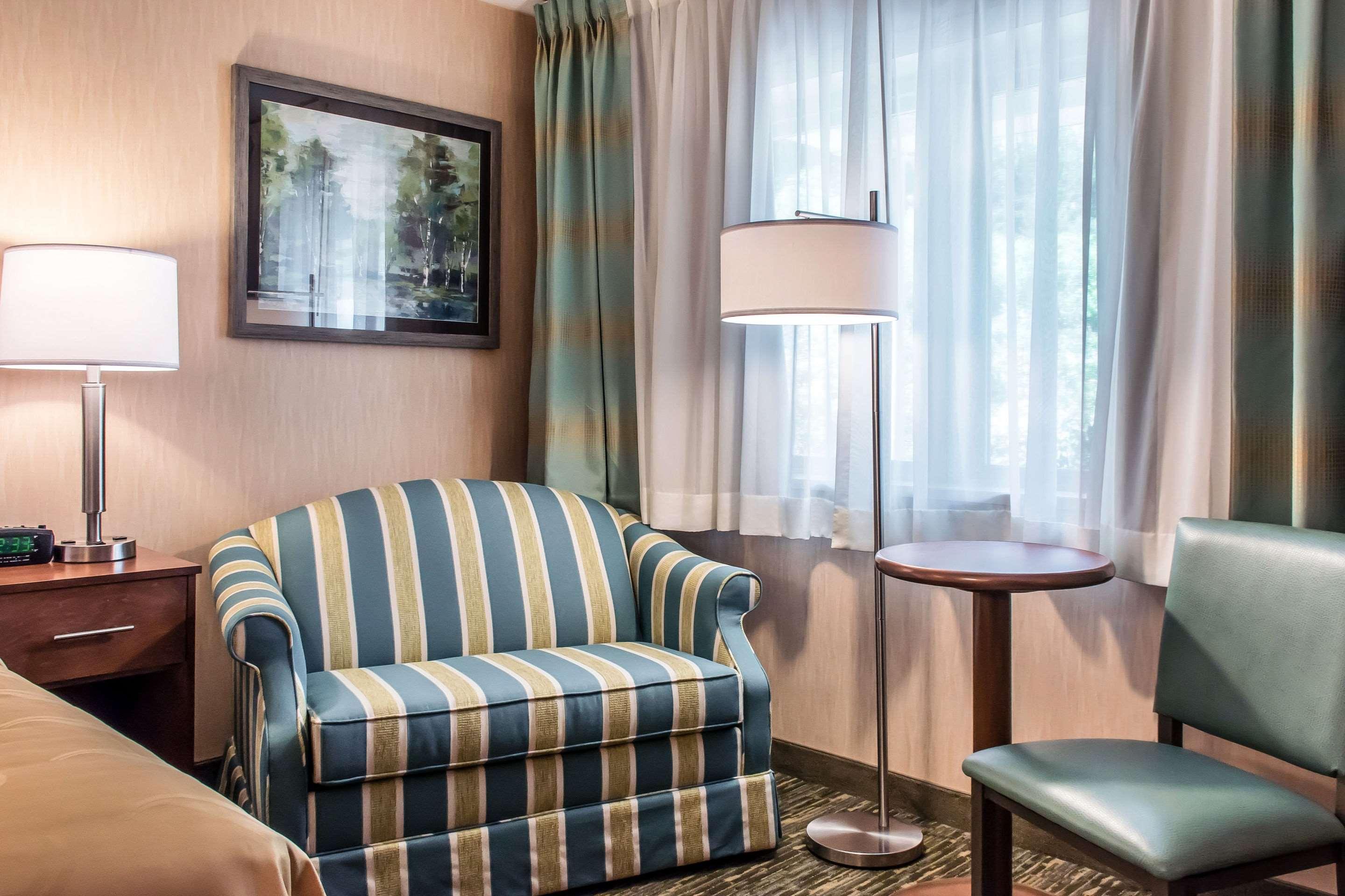 Quality Inn Bedford Extérieur photo