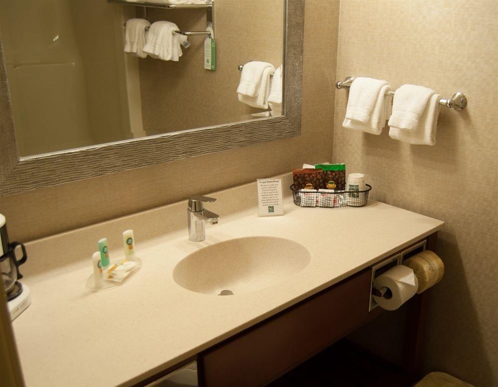 Quality Inn Bedford Extérieur photo