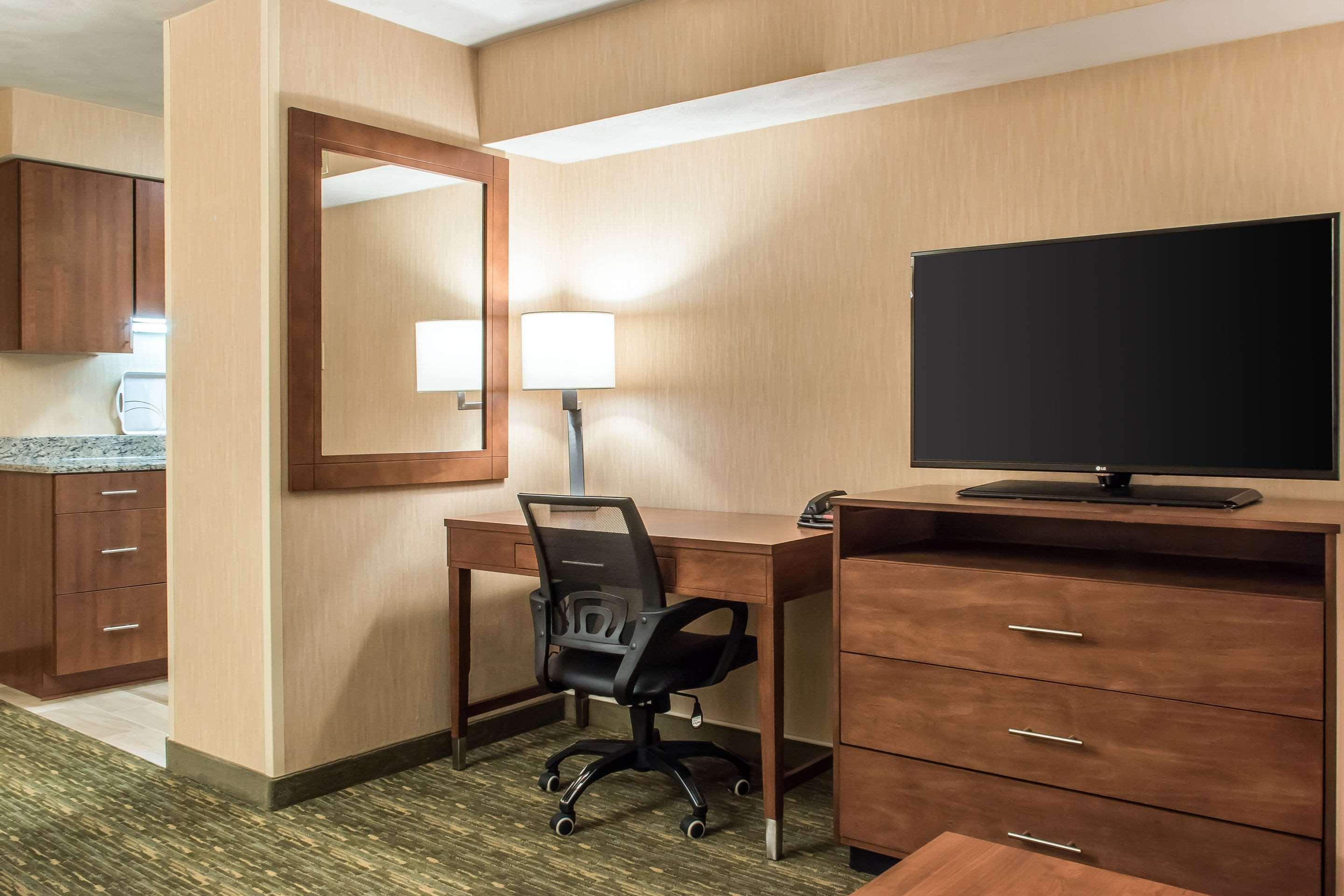 Quality Inn Bedford Extérieur photo