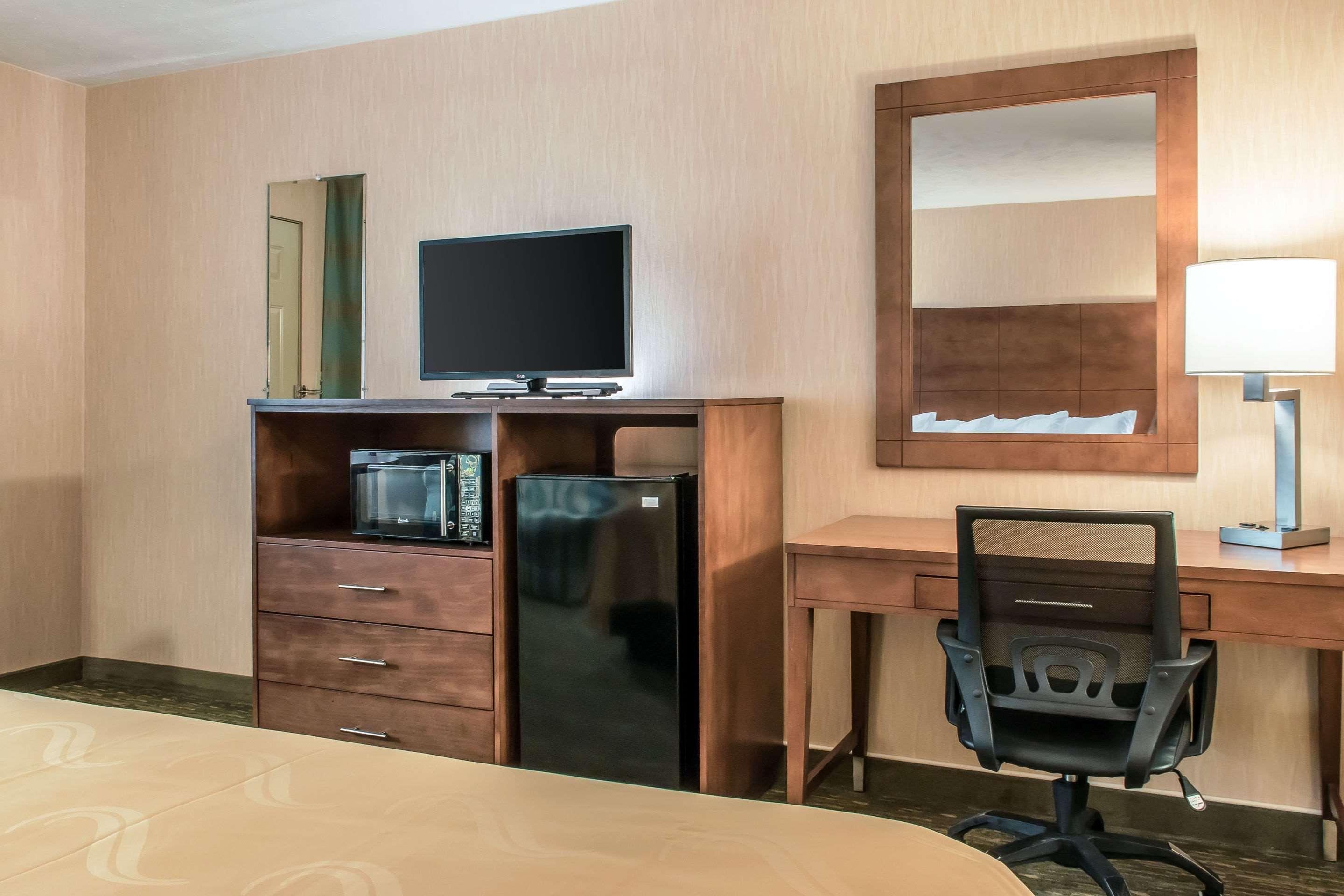 Quality Inn Bedford Extérieur photo