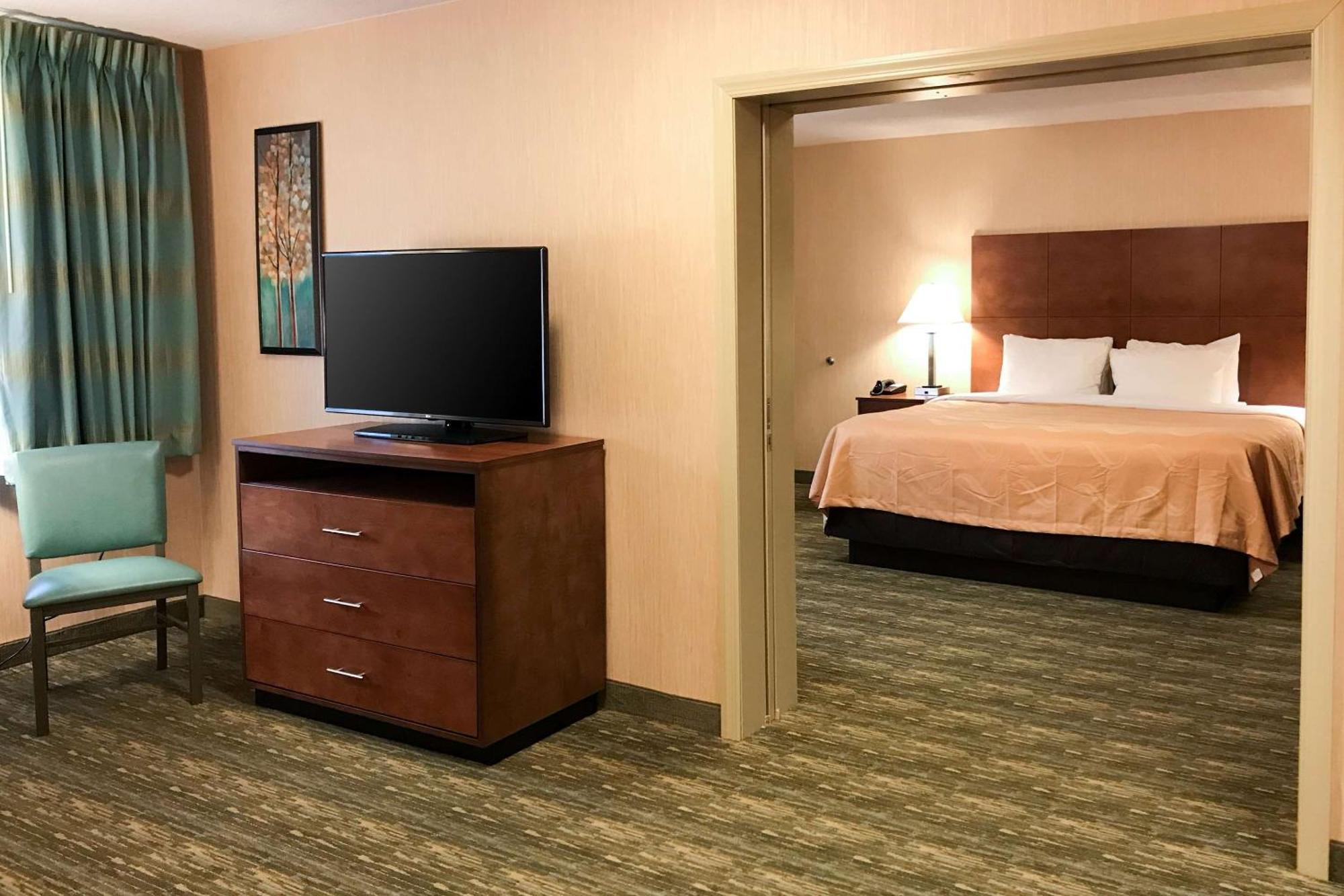 Quality Inn Bedford Extérieur photo