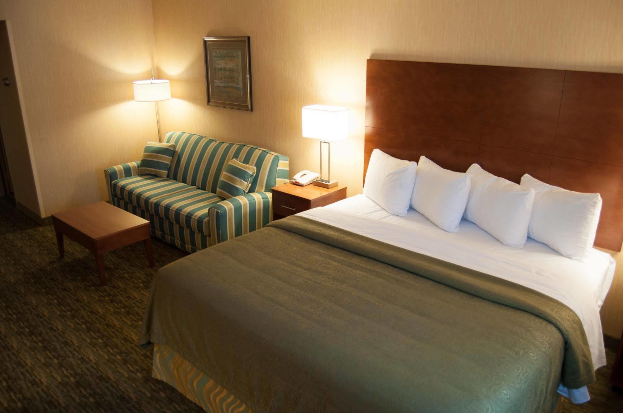 Quality Inn Bedford Extérieur photo